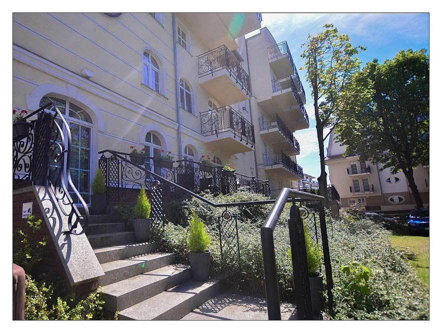 Apartament Uzdrowiskowa 7, ชวีโนวิชแจ ภายนอก รูปภาพ